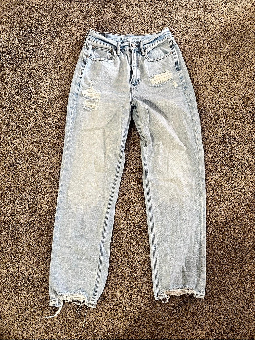 American Eagle high-rise 90s boyfriend jeans